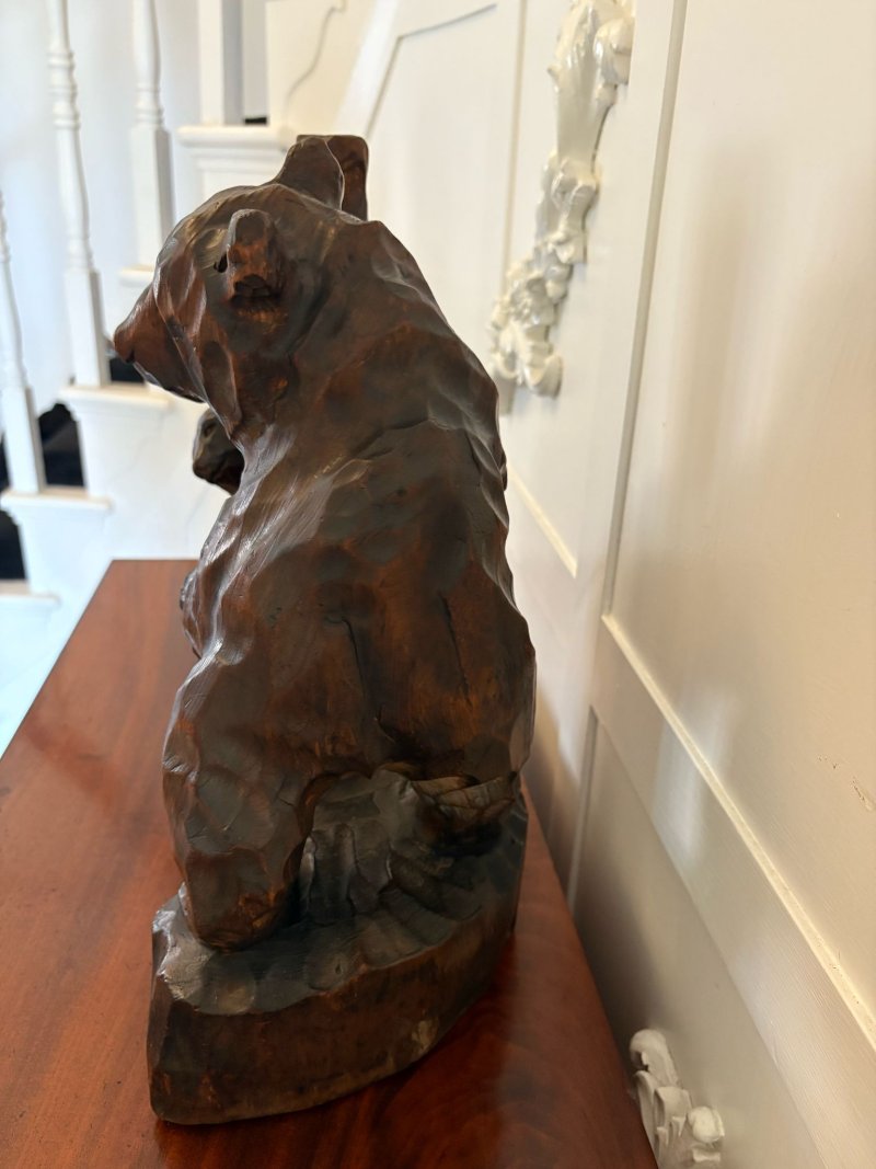 Unusual large Antique Edwardian Japanese Carved Linden Wood Bear - Image 4